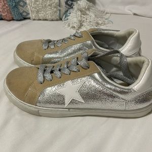 Size 7 Pierre Dumas Star Sneakers.
